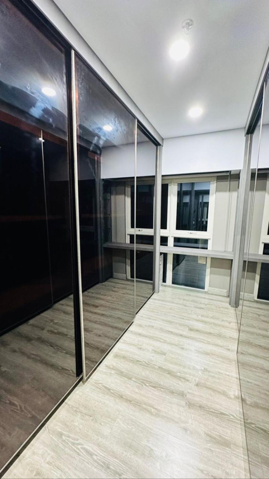 Blue Apartemen